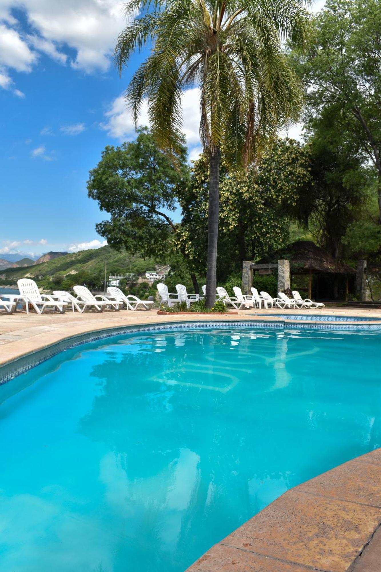 Hotel Del Dique Cabra Corral Extérieur photo